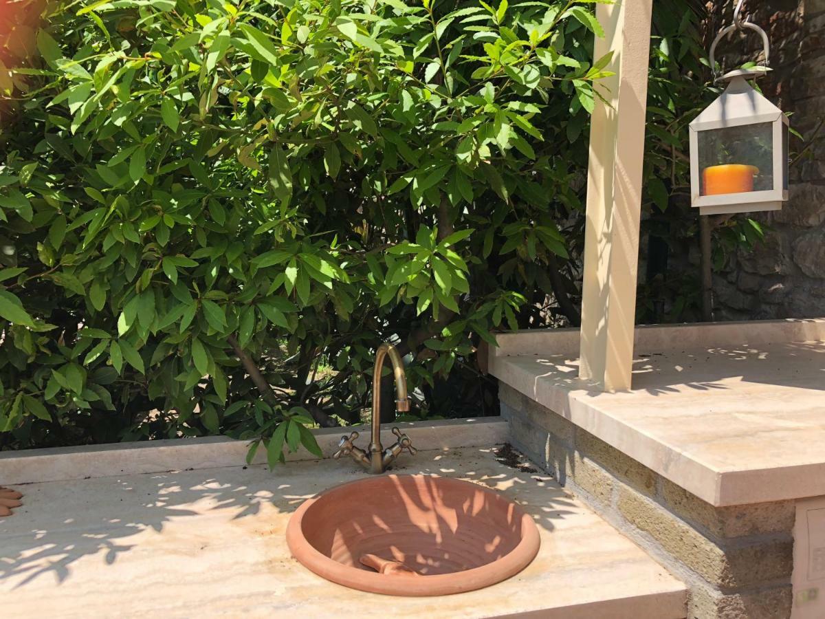 La Casa Nel Castello E Il Giardino Segreto Villa Suvereto Bagian luar foto